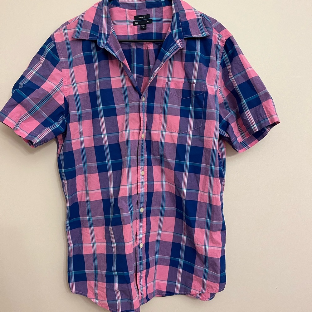 GAP button up shirt